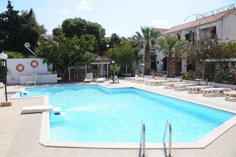 Miranta Hotel - Apartments & Studios Aegina Exterior foto